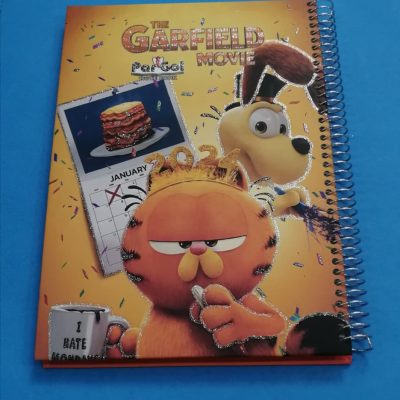 دفتر مشق 100 برگ جلد سخت سه بعدی طرح گارفیلد